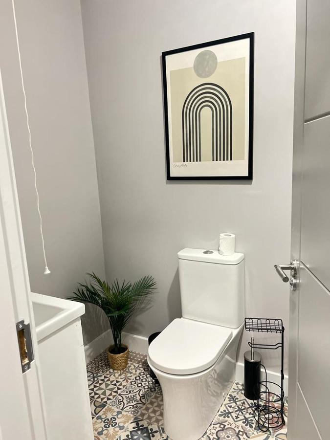 Central Belfast Modern Apartment Great Location Free Parking Экстерьер фото